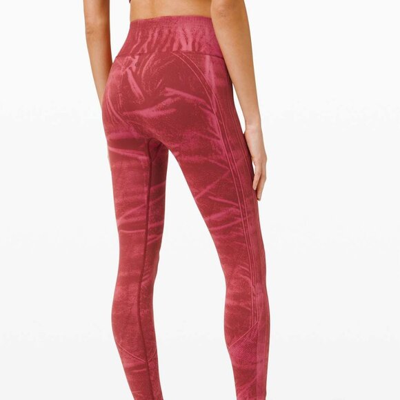 Lululemon Ebb to Street Tight *Wash In Stone Wash Chianti Size 10 - Picture 4 of 10